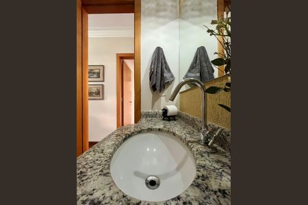 Apartamento à venda com 130m², 4 quartos e 3 vagasLavabo