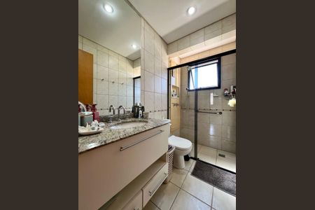 Apartamento à venda com 130m², 4 quartos e 3 vagasBanheiro