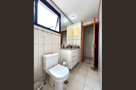 Apartamento à venda com 130m², 4 quartos e 3 vagasBanheiro da Suíte