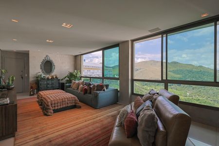 Apartamento à venda com 3 quartos, 154m² em Vale dos Cristais, Nova Lima