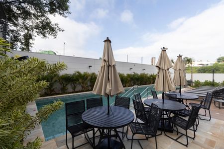 Apartamento para alugar com 35m², 2 quartos e sem vagaÁrea Comum - Piscina 