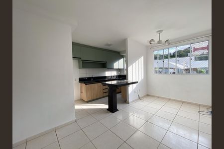 Apartamento à venda com 2 quartos, 48m² em Jardim Riacho das Pedras, Contagem