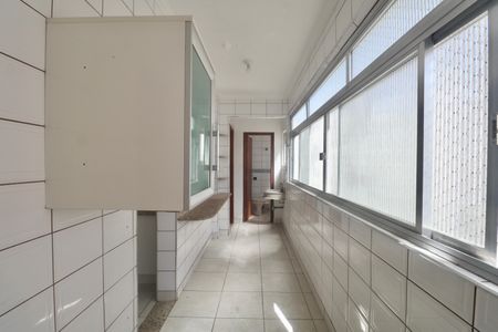 Apartamento para alugar com 182m², 4 quartos e 2 vagasÁrea de Serviço