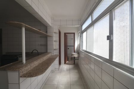 Apartamento para alugar com 182m², 4 quartos e 2 vagasÁrea de Serviço