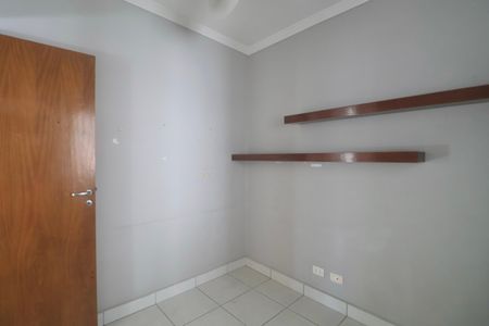 Apartamento para alugar com 182m², 4 quartos e 2 vagasQuarto 2