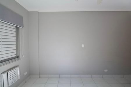 Apartamento para alugar com 182m², 4 quartos e 2 vagasQuarto