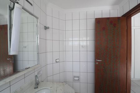 Apartamento para alugar com 182m², 4 quartos e 2 vagasBanheiro Suíte 2