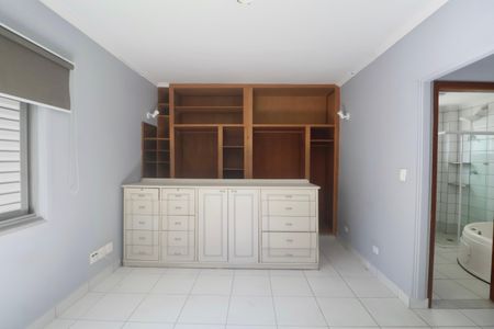 Apartamento para alugar com 182m², 4 quartos e 2 vagasSuíte