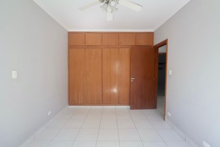 Apartamento para alugar com 182m², 4 quartos e 2 vagasQuarto