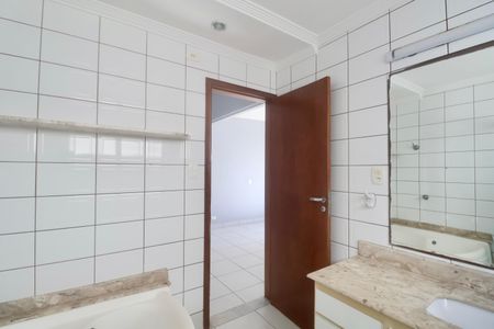 Apartamento para alugar com 182m², 4 quartos e 2 vagasBanheiro Suíte