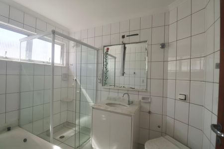 Apartamento para alugar com 182m², 4 quartos e 2 vagasBanheiro Suíte 2