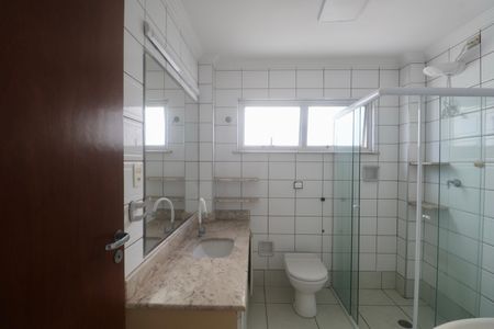 Apartamento para alugar com 182m², 4 quartos e 2 vagasBanheiro Suíte