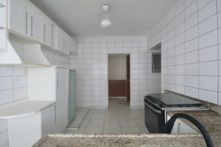 Apartamento para alugar com 182m², 4 quartos e 2 vagasCozinha