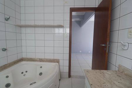 Apartamento para alugar com 182m², 4 quartos e 2 vagasBanheiro Suíte