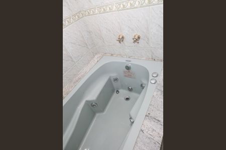 Apartamento para alugar com 120m², 2 quartos e 2 vagas Apartamento para alugar com 120m², 2 quartos e 2 vagasBanheiro da Suíte