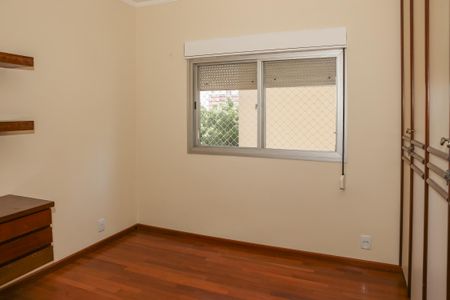 Apartamento para alugar com 120m², 2 quartos e 2 vagas Apartamento para alugar com 120m², 2 quartos e 2 vagasQuarto