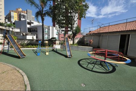 Apartamento à venda com 48m², 2 quartos e 1 vagaÁrea comum - Playground