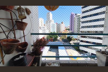 Apartamento à venda com 54m², 2 quartos e 1 vaga Apartamento à venda com 54m², 2 quartos e 1 vagaVaranda