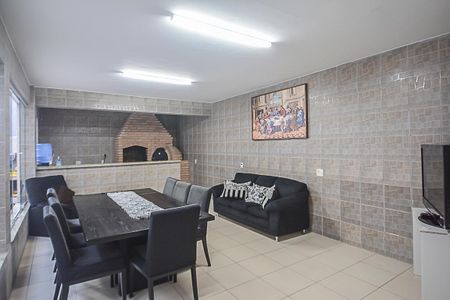 Casa à venda com 290m², 4 quartos e 4 vagasSalão de Festas