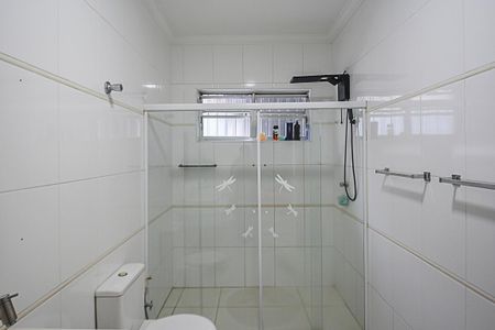 Casa à venda com 290m², 4 quartos e 4 vagasBanheiro da Suíte