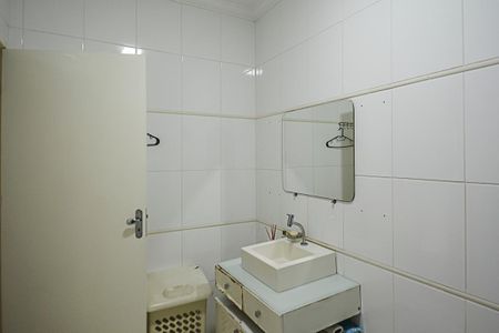 Casa à venda com 290m², 4 quartos e 4 vagasBanheiro