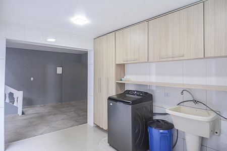 Casa à venda com 290m², 4 quartos e 4 vagasÁrea de Serviço