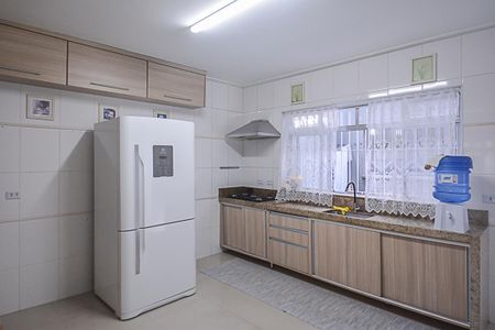 Casa à venda com 290m², 4 quartos e 4 vagasCozinha