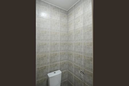 Casa à venda com 290m², 4 quartos e 4 vagasBanheiro de serviço