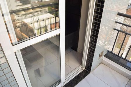 Apartamento para alugar com 50m², 2 quartos e 1 vagaVaranda