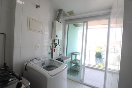 Apartamento para alugar com 75m², 2 quartos e 1 vagaÁrea de serviço