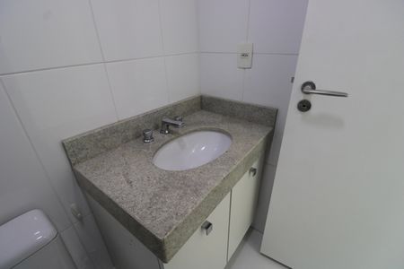Apartamento para alugar com 75m², 2 quartos e 1 vagaBanheiro social