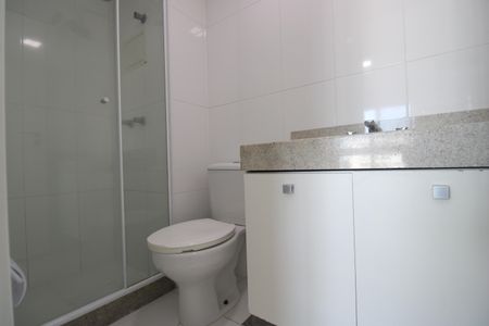 Apartamento para alugar com 75m², 2 quartos e 1 vagaBanheiro da suíte