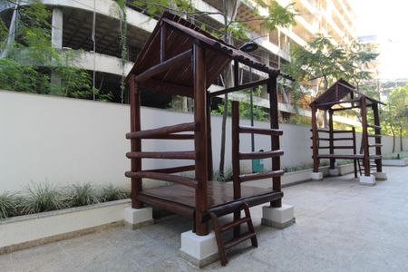 Apartamento para alugar com 75m², 2 quartos e 1 vagaÁrea comum