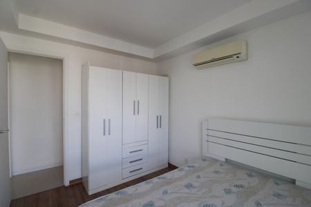 Quarto  de apartamento para alugar com 2 quartos, 75m² em Barra da Tijuca, Rio de Janeiro
