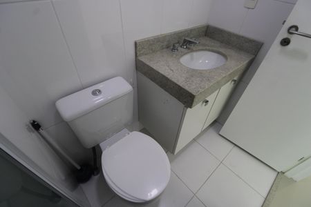 Apartamento para alugar com 75m², 2 quartos e 1 vagaBanheiro social