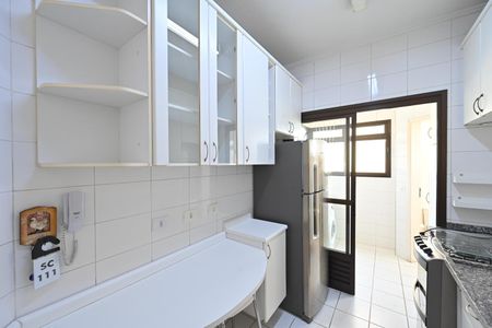 Apartamento para alugar com 64m², 2 quartos e 1 vagaCozinha