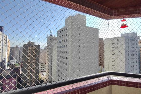 Apartamento à venda com 84m², 3 quartos e 2 vagasVaranda