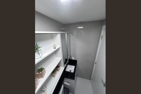 Apartamento à venda com 33m², 2 quartos e sem vagaBanheiro