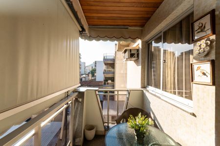 Apartamento à venda com 132m², 3 quartos e 2 vagasVaranda da Sala