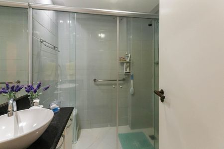 Apartamento à venda com 132m², 3 quartos e 2 vagasBanheiro