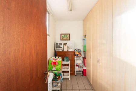 Apartamento à venda com 132m², 3 quartos e 2 vagasQuarto de Serviço