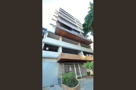 Apartamento à venda com 132m², 3 quartos e 2 vagasPlaquinha