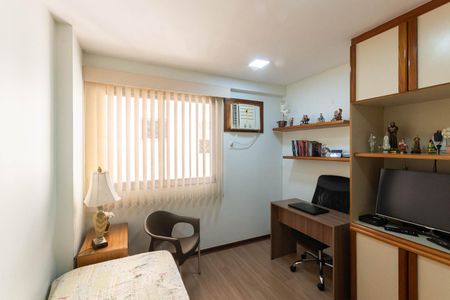 Apartamento à venda com 132m², 3 quartos e 2 vagasQuarto 2