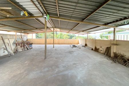 Pilotis de casa à venda com 2 quartos, 310m² em Teixeira Dias, Belo Horizonte