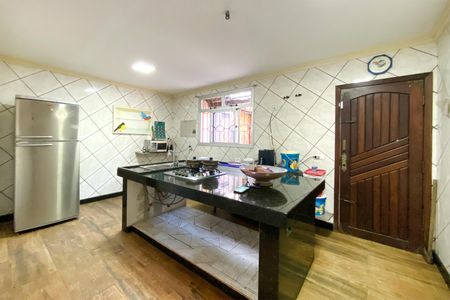 Casa à venda com 310m², 2 quartos e 3 vagasCozinha