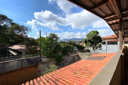 Vista de casa à venda com 2 quartos, 310m² em Teixeira Dias, Belo Horizonte