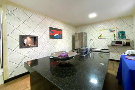 Casa à venda com 310m², 2 quartos e 3 vagasCozinha