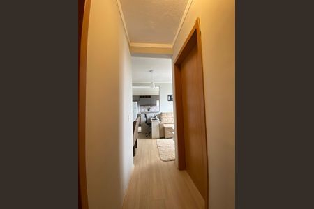 Corredor de apartamento à venda com 2 quartos, 45m² em Jardim Dona Leopoldina, Porto Alegre