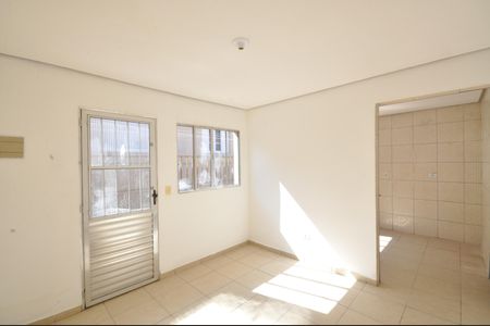 Sala de casa para alugar com 2 quartos, 60m² em Vila Medeiros, São Paulo