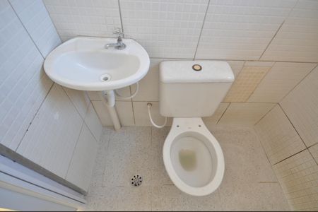 Casa para alugar com 60m², 2 quartos e sem vagaBanheiro